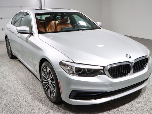 Used 2019 BMW 530i xDrive w/ Convenience Package image 5