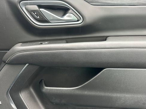 Used 2024 GMC Yukon XL SLT image 20