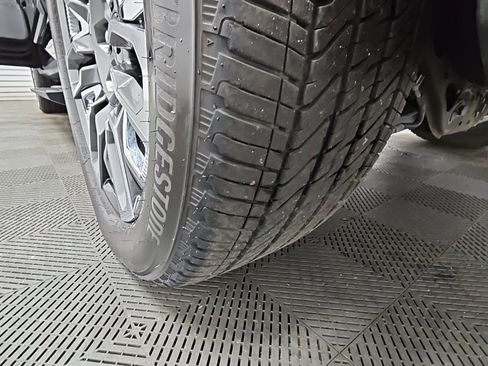 Certified 2024 GMC Yukon Denali Ultimate image 50