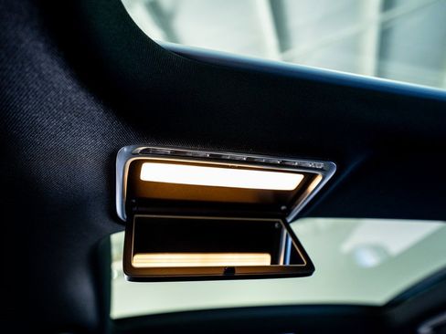 Used 2015 Mercedes-Benz S 550 Sedan image 50