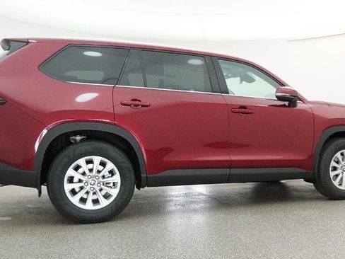 New 2026 Toyota Grand Highlander XLE image 15