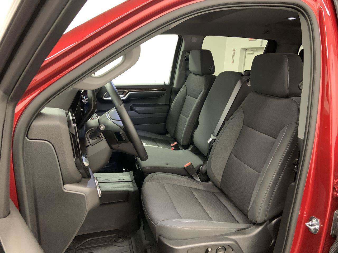 Used 2023 GMC Sierra 1500 Elevation AWD/4WD image 8