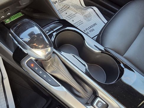 Used 2024 Buick Envista Sport Touring w/ Convenience I Package image 20