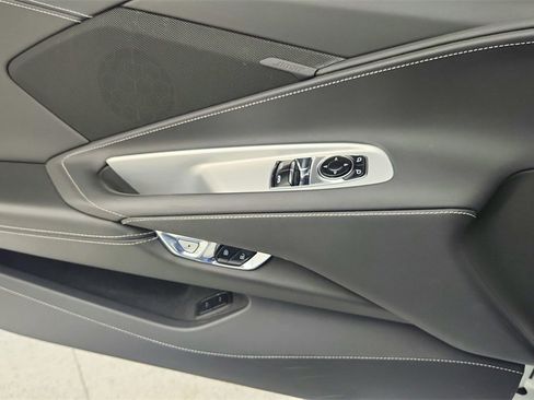 Used 2021 Chevrolet Corvette Stingray w/ Battery Protection Package image 25