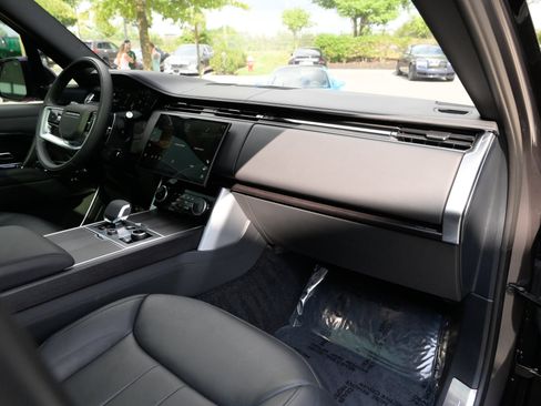 Used 2023 Land Rover Range Rover Long Wheelbase First Edition AWD/4WD image 63