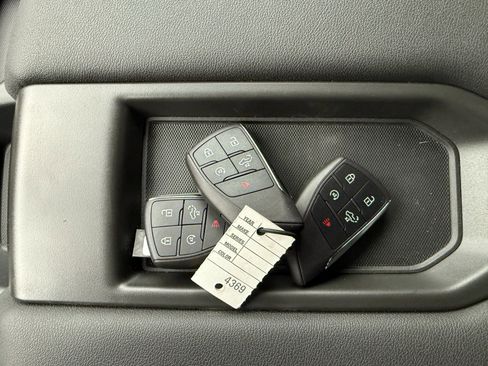 New 2026 GMC Sierra 3500 SLE w/ SLE Value Package image 34