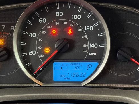 Used 2015 Toyota RAV4 LE image 12