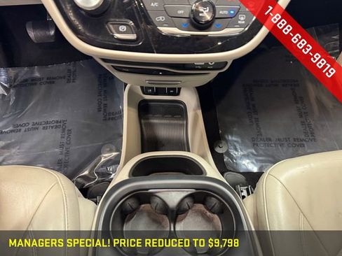 Used 2017 Chrysler Pacifica Touring-L Plus w/ Tire & Wheel Group image 15