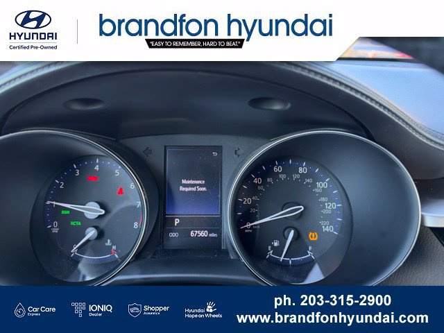 Used 2019 Toyota C-HR XLE FWD image 17