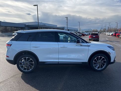 Certified 2023 Lincoln Corsair AWD w/ Equipment Group 101A image 6
