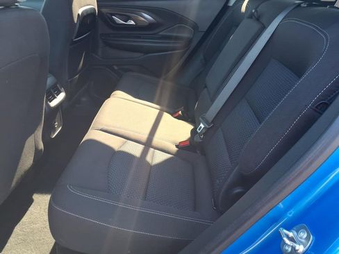 Used 2024 GMC Terrain SLE image 26