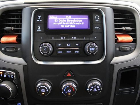 Used 2014 RAM 1500 Express image 17