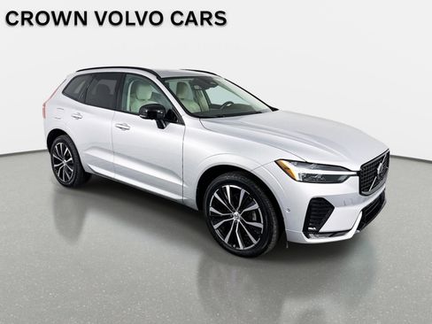 Used 2023 Volvo XC60 B5 Plus w/ Protection Package Premier AWD/4WD image 4