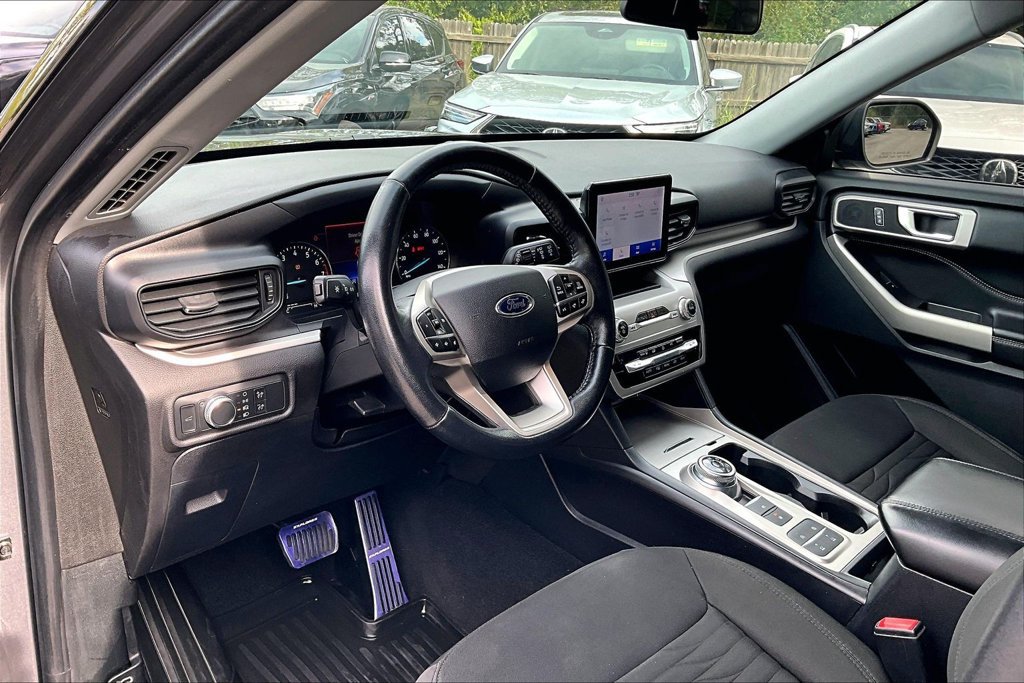 Used 2021 Ford Explorer XLT RWD image 15
