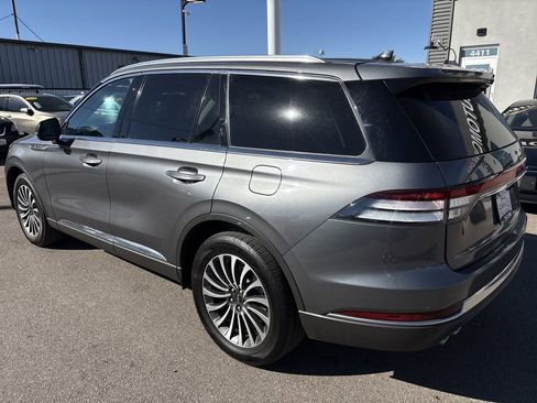 Used 2023 Lincoln Aviator Reserve image 3