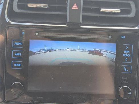 Used 2017 Toyota Prius Three Touring image 11