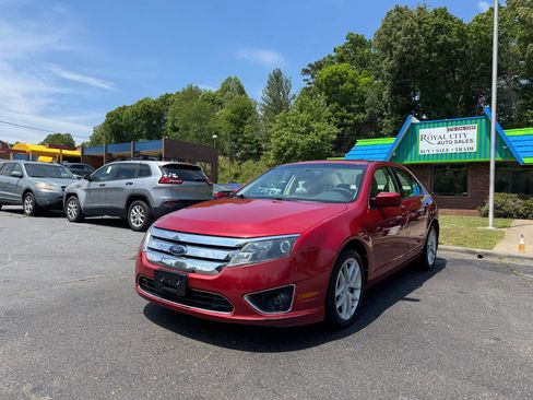Used 2010 Ford Fusion SEL FWD image 1