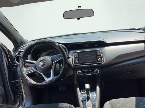 Used 2019 Nissan Kicks SV FWD image 23