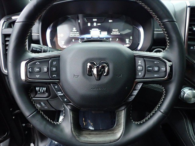 Used 2025 RAM 1500 Limited AWD/4WD image 11