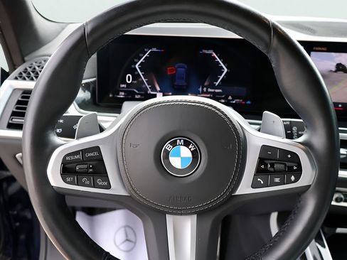 Used 2023 BMW X7 xDrive40i w/ Executive Package AWD/4WD image 32