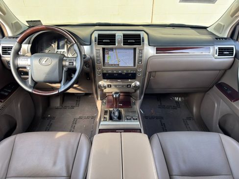 Used 2019 Lexus GX 460 Premium AWD/4WD image 12