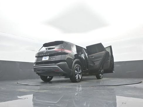 Used 2023 Nissan Rogue SL AWD/4WD image 44