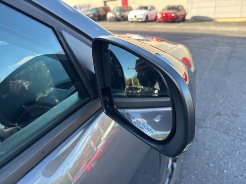 Used 2023 Jeep Cherokee Altitude Lux image 11