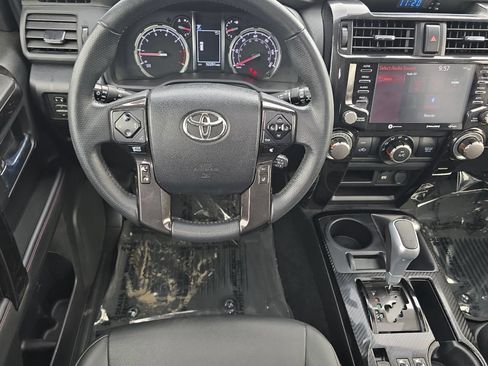 Used 2021 Toyota 4Runner TRD Off-Road Premium w/ Moonroof Package AWD/4WD image 11