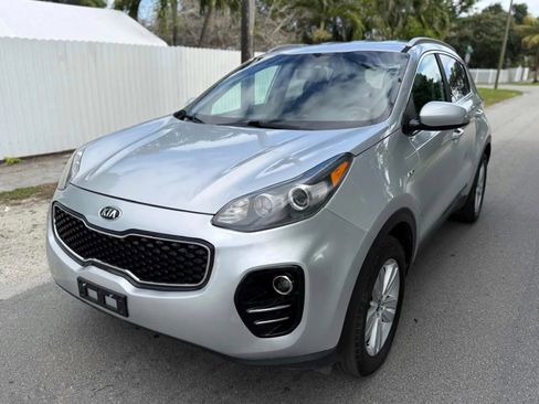 Used 2017 Kia Sportage LX w/ LX Popular Package image 4