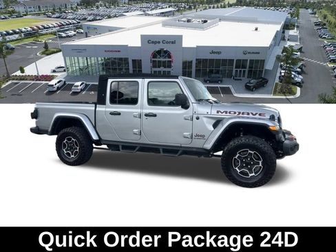 Used 2021 Jeep Gladiator Mojave w/ Dual Top Group AWD/4WD image 4