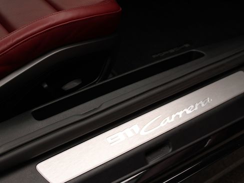 Certified 2023 Porsche 911 Carrera image 26