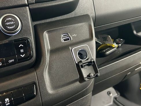 Used 2023 RAM ProMaster 2500 image 42