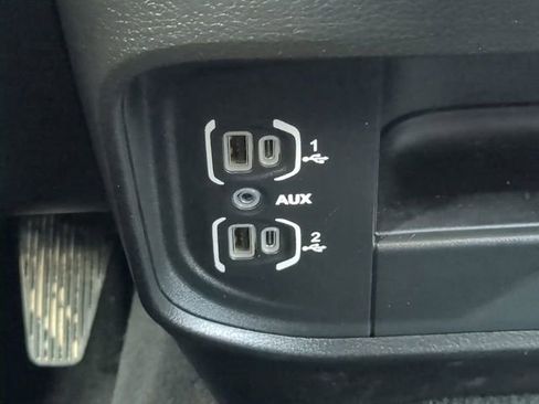 Used 2024 RAM 2500 Big Horn w/ Off Road Package image 24