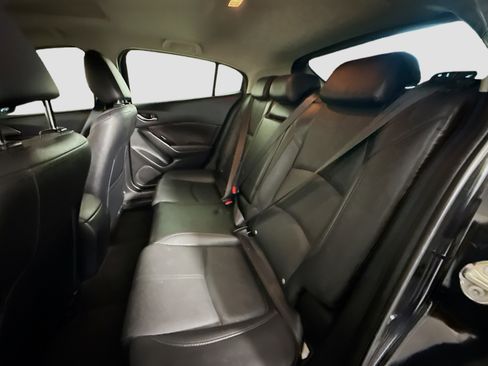 Used 2018 MAZDA MAZDA3 Grand Touring w/ Premium Equipment Package image 24