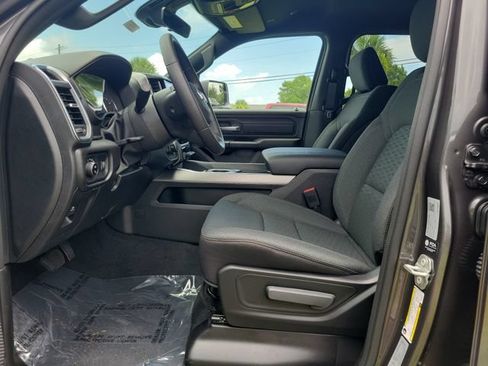 New 2026 RAM 1500 Express AWD/4WD image 11