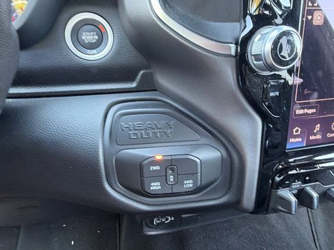 Used 2026 RAM 2500 Big Horn AWD/4WD image 25