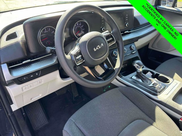 Used 2022 Kia Carnival LX FWD image 9