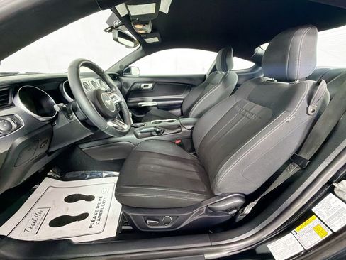 Used 2019 Ford Mustang Coupe w/ Equipment Group 101A RWD image 21