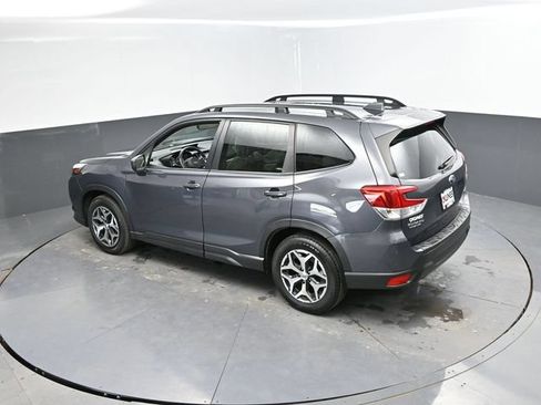 Used 2023 Subaru Forester Premium AWD/4WD image 43