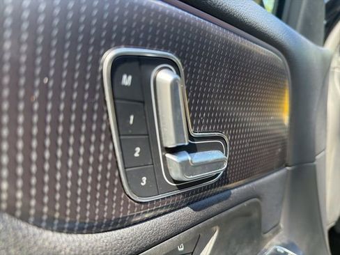 Used 2023 Mercedes-Benz GLA 250 image 11