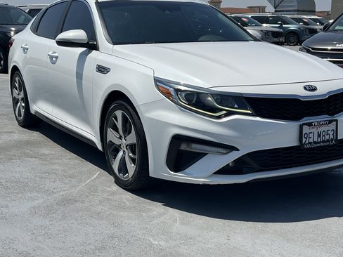 Used 2020 Kia Optima S FWD image 11