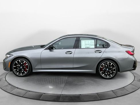 New 2026 BMW 330i Sedan w/ M Sport Package image 4