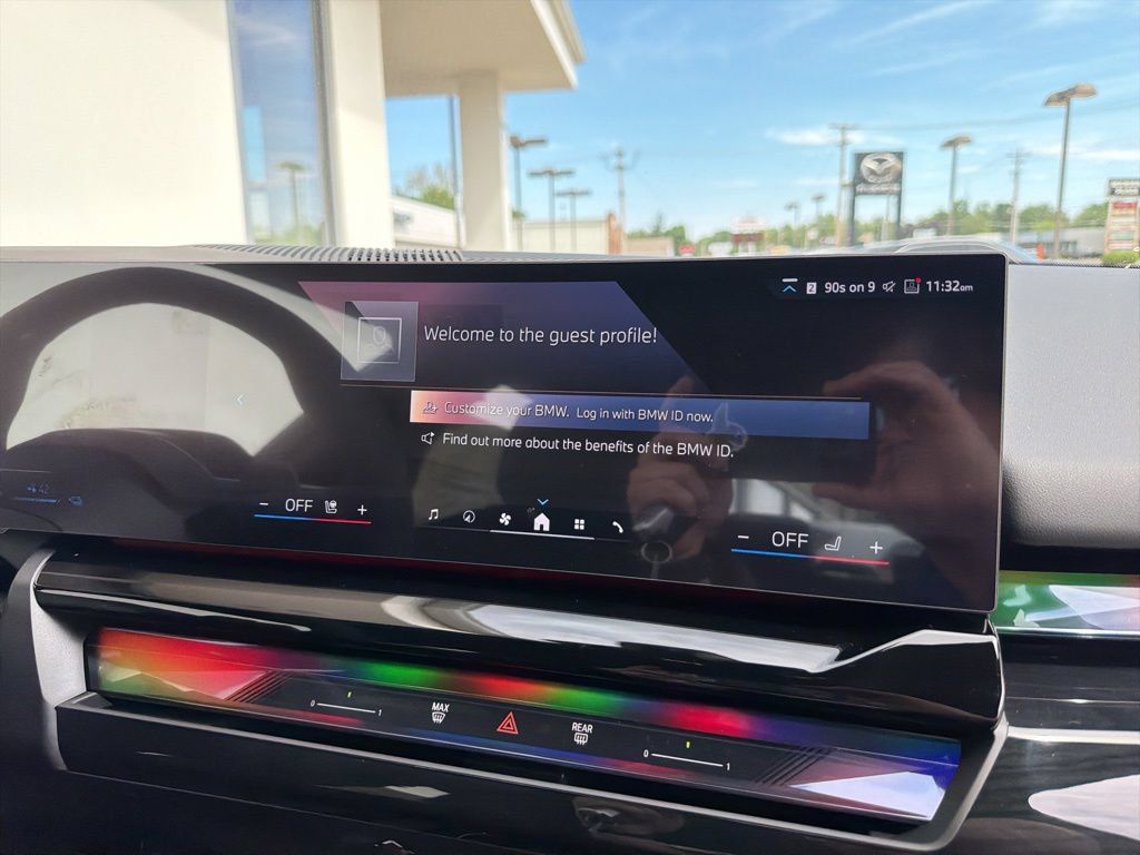 New 2027 BMW 550e xDrive AWD/4WD image 29