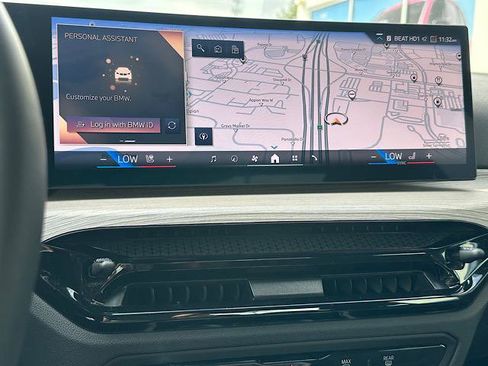 Certified 2025 BMW 330i xDrive Sedan AWD/4WD image 28