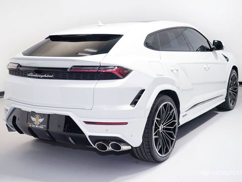 Used 2026 Lamborghini Urus SE image 6