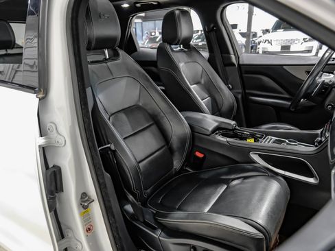 Used 2017 Jaguar F-PACE S image 40