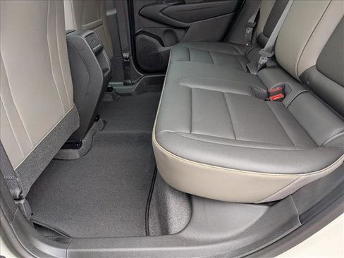 New 2026 Chevrolet Trax ACTIV w/ Sunroof Package image 16