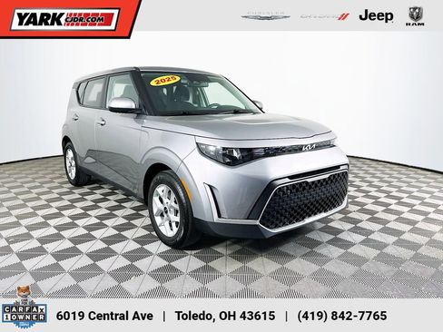 Used 2025 Kia Soul LX w/ LX Technology Package image 1