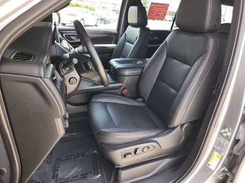 Used 2023 Chevrolet Tahoe LT w/ Luxury Package AWD/4WD image 13