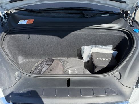 Used 2016 Tesla Model X 90D image 20